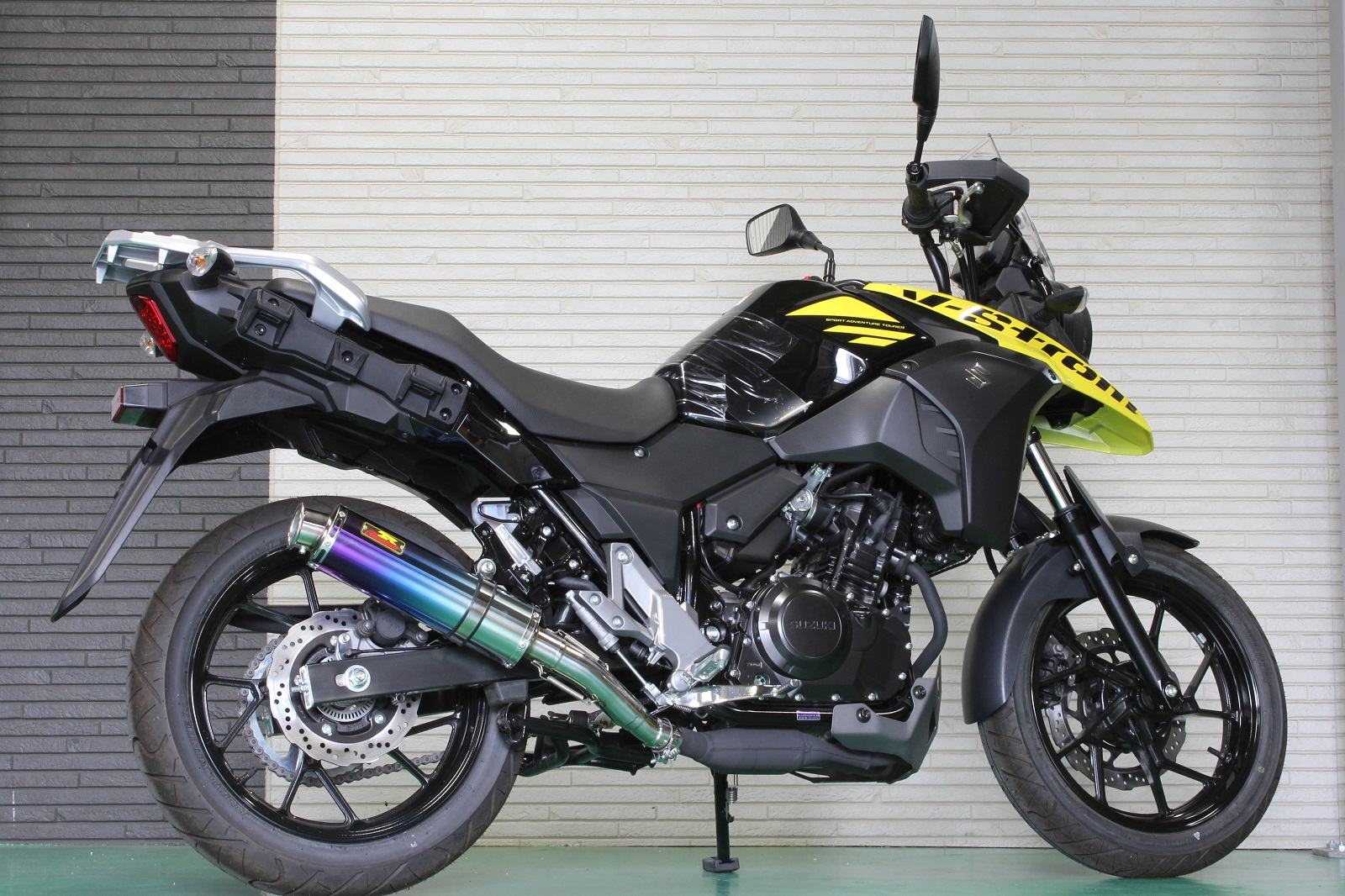 Realize GSX250R マフラー Aria チタン カールTypeC