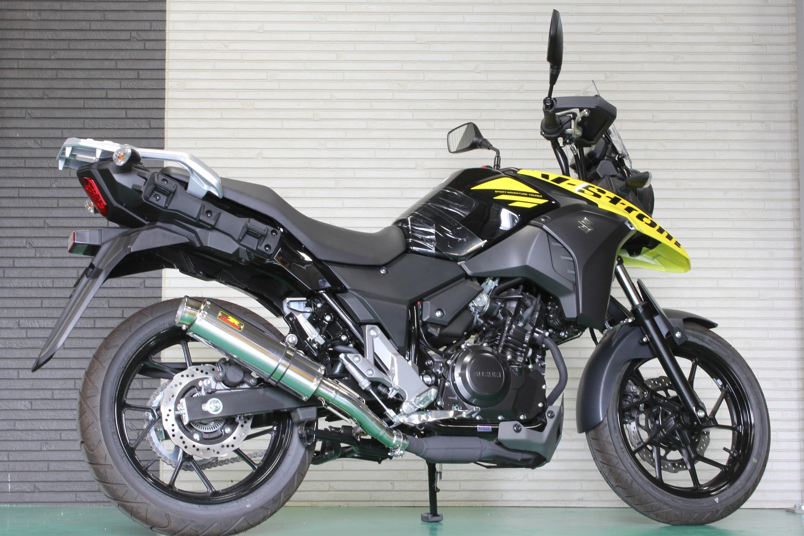 Realize GSX250R アリア SUSスラッシュ スリップオン マフラー